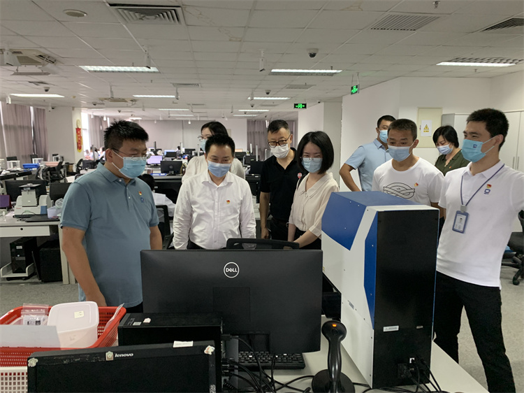 旅行解说 (2).jpg